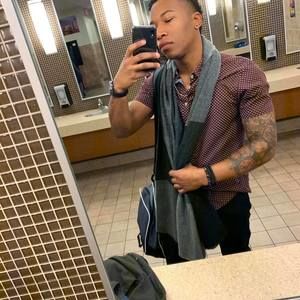 Meet your Posher, Justin